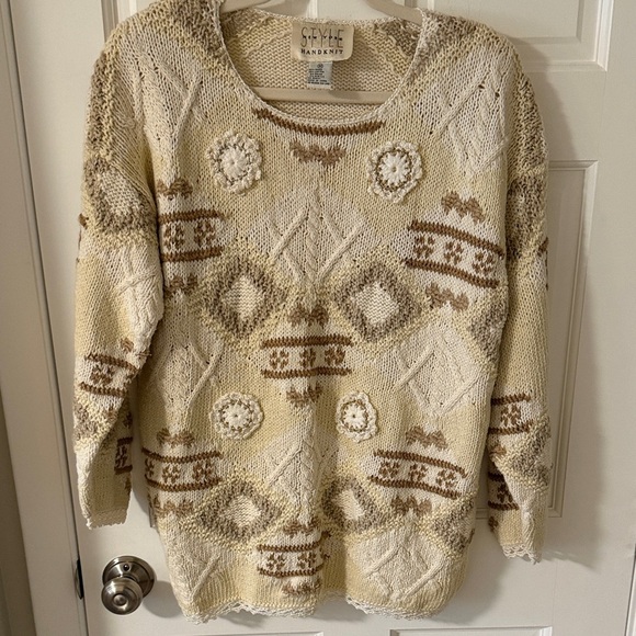 Style New York Sweaters - VINTAGE 90’s New York Style Hand-Knit Chunky Boho Sweater Ivory/Tan Medium
